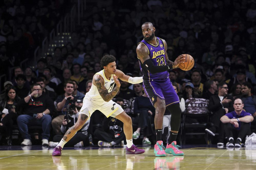 剑南春｜多特客场-莱比锡，哈维-西蒙斯传射，奥蓬达建功.